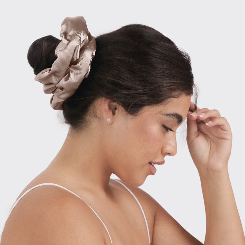 Kitsch Satin Sleep Pillow Scrunchies image number 2