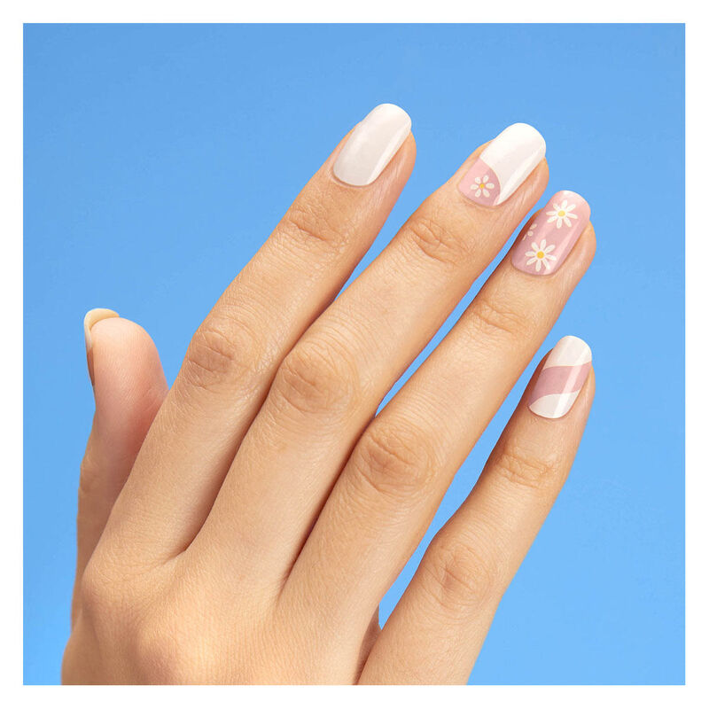 Dashing Diva Glow Gel Nail Strips image number 2