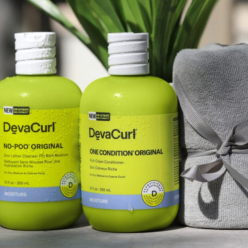 DevaCurl NO-POO® ORIGINAL Zero Lather Cleanser for Rich Moisture image number 4
