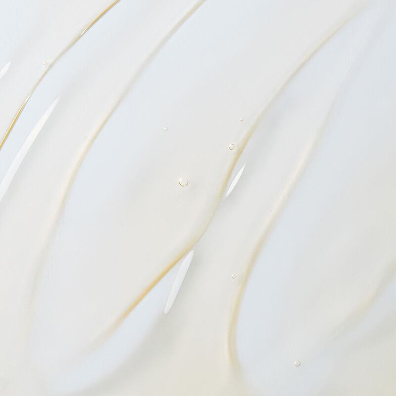 St. Tropez Luxe Body Serum image number 5