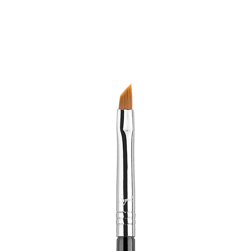 Sigma Beauty E06 Winged Liner Brush image number 1