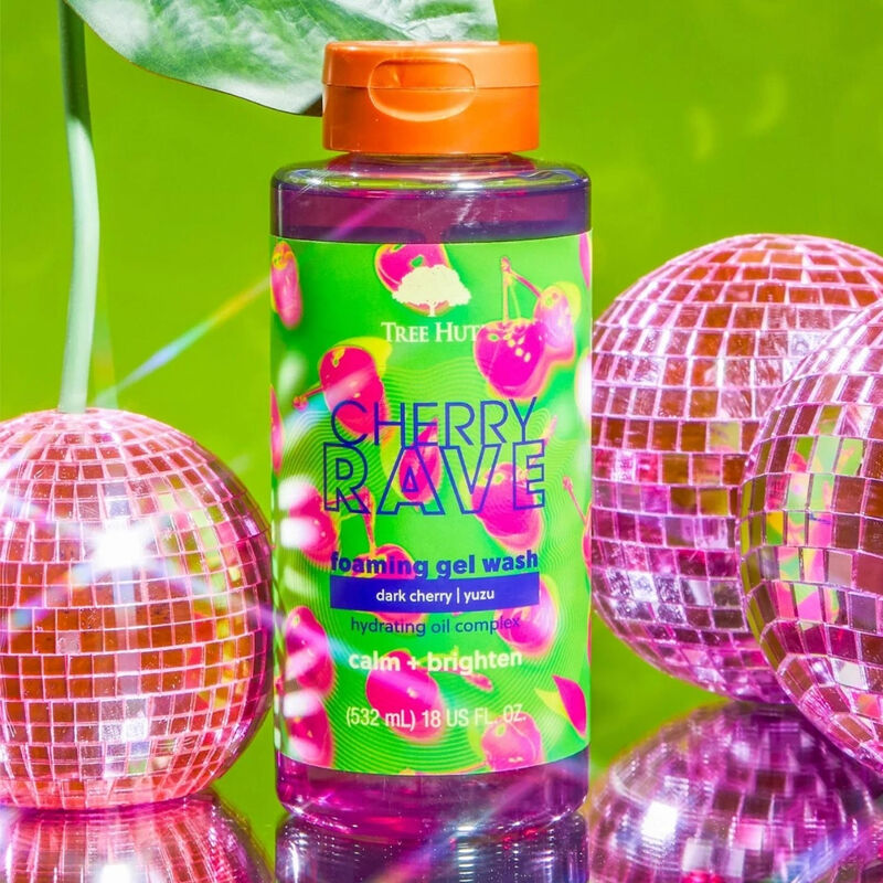 Tree Hut Cherry Rave Foaming Gel Wash image number 1