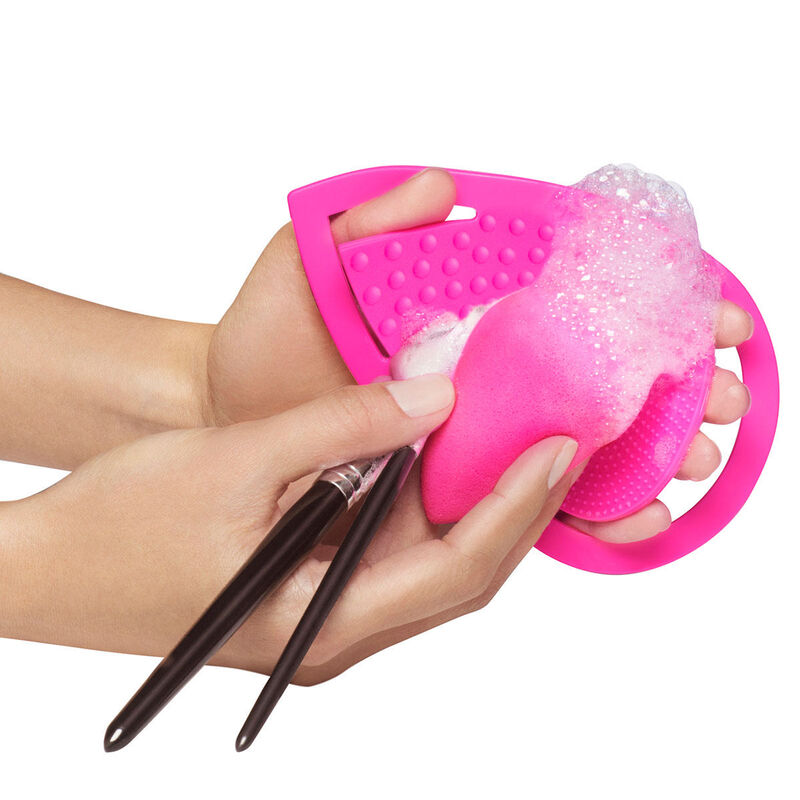 beautyblender keep.it.clean 3-piece kit image number 3