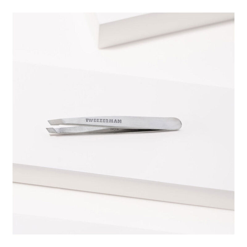Tweezerman Mini Slant Tweezer image number 3