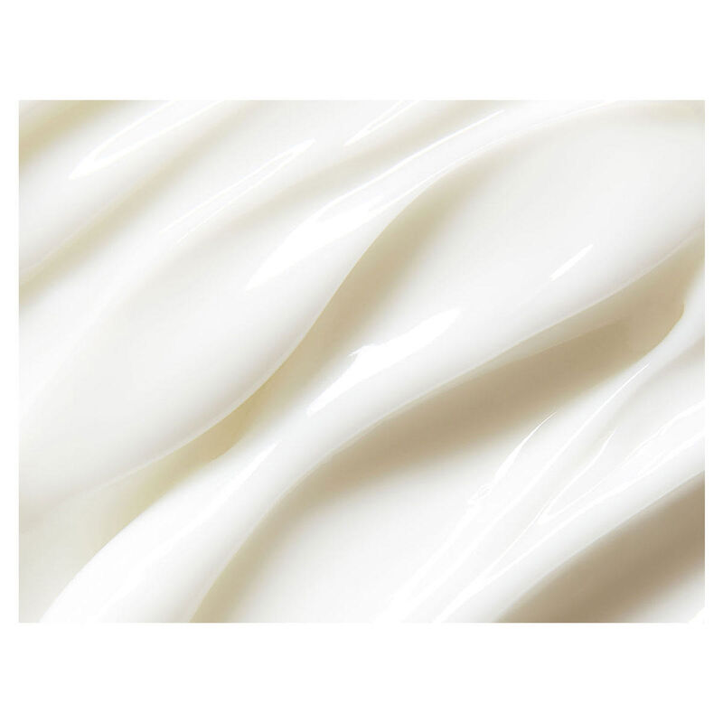 St. Tropez Gradual Tan Classic Daily Firming Lotion image number 2