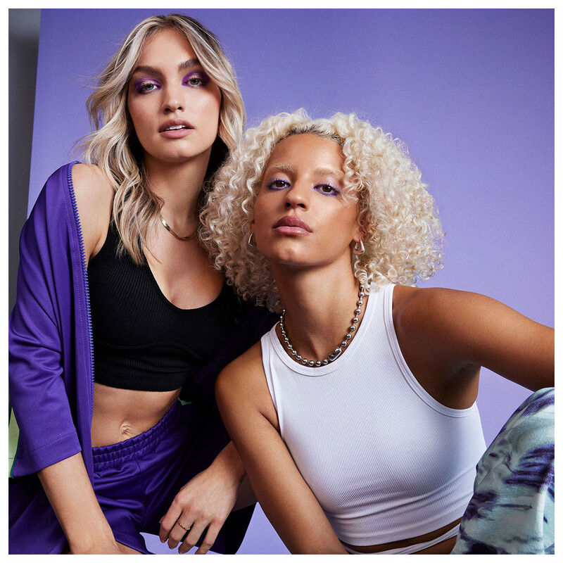 IGK L.A. Blonde Toning Leave-In Spray image number 6