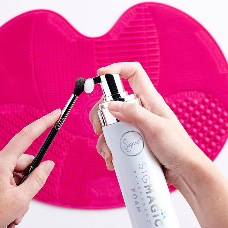 Sigma Beauty SigMagic Brushampoo Foam image number 2