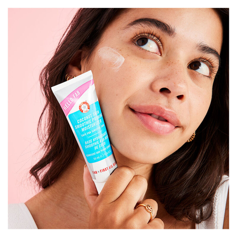 First Aid Beauty Hello FAB Coconut Skin Smoothie Priming Moisturizer image number 3