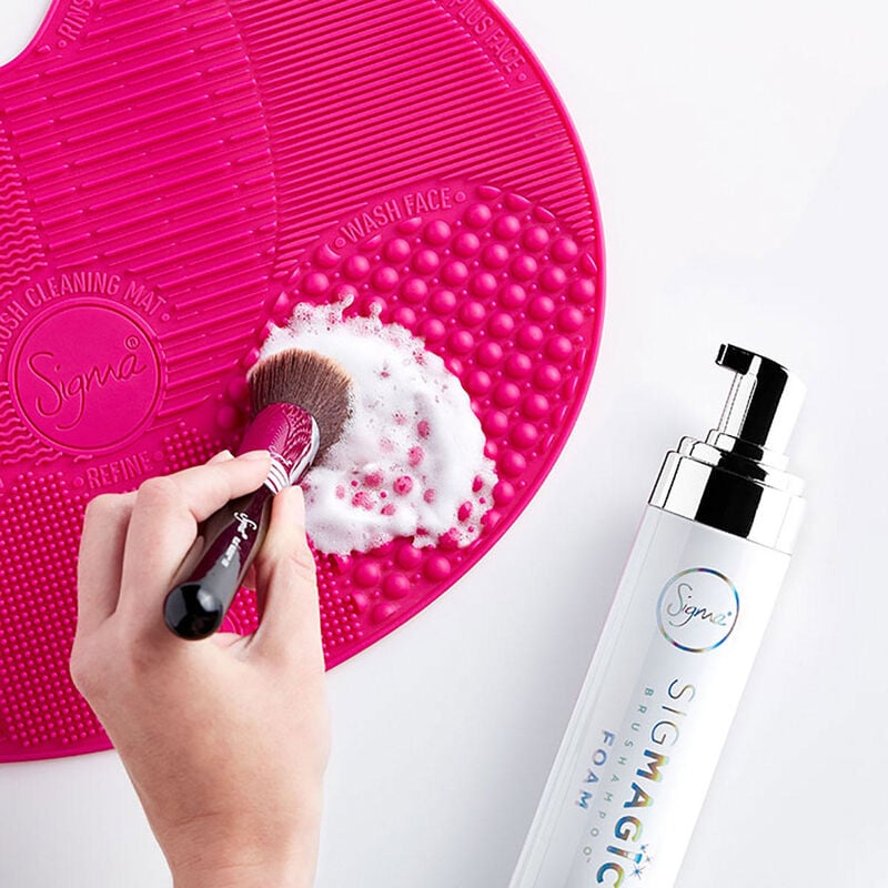 Sigma Beauty SigMagic Brushampoo Foam image number 3